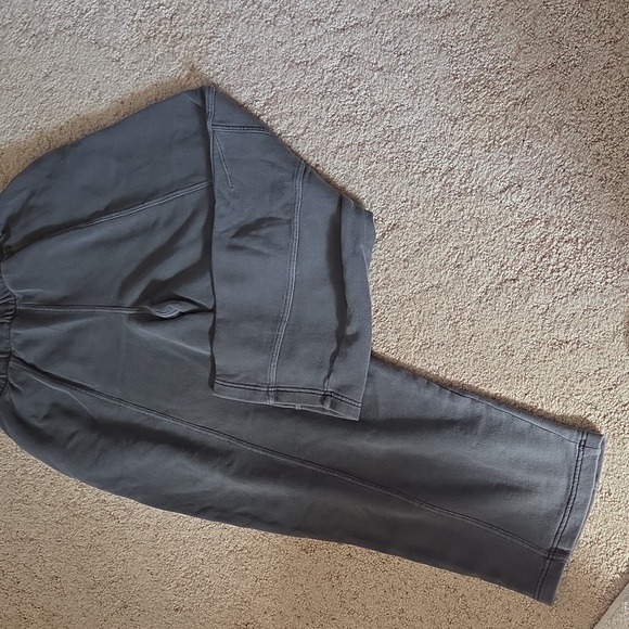 Aerie Womens Charcoal Barrel Sweat Pant - Picture 2 of 4